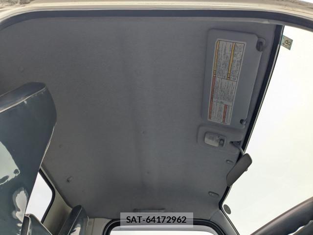 Mitsubishi CANTER 2015-08 7960875-8