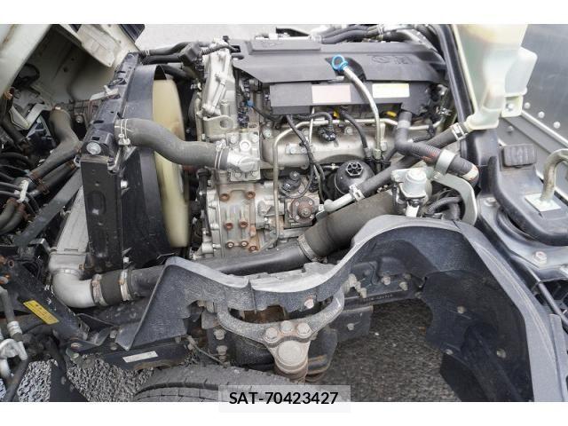 Mitsubishi CANTER 2019-06 7960877-13