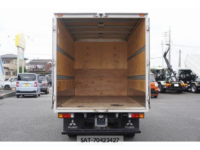 Mitsubishi CANTER 2019-06 7960877-17