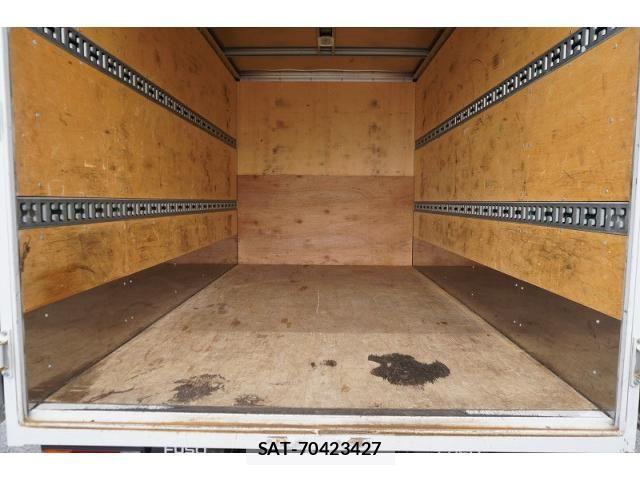 Mitsubishi CANTER 2019-06 7960877-18