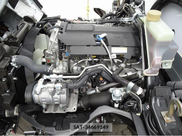 Mitsubishi CANTER 2026-02 7960802-9