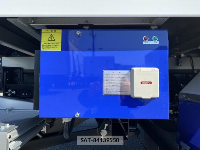 Mitsubishi CANTER 2026-04 7960786-12
