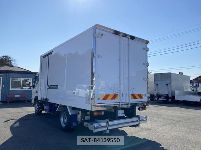 Mitsubishi CANTER 2026-04 7960786-5