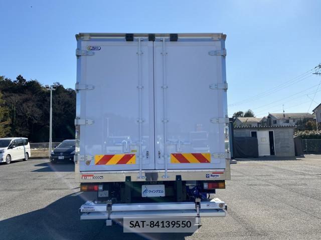 Mitsubishi CANTER 2026-04 7960786-7