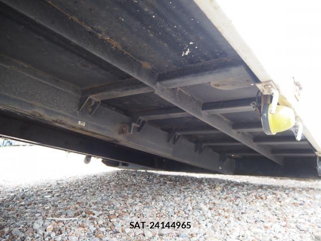 Mitsubishi CANTER 2011-02 7960821-27
