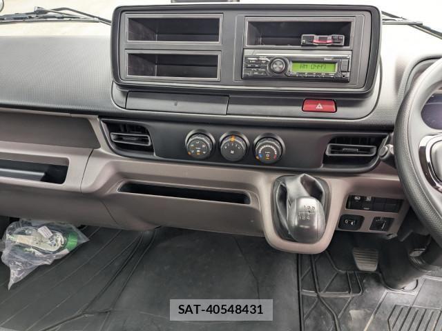 Mitsubishi CANTER 2025-11 7960794-24