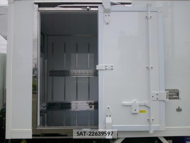 Mitsubishi CANTER 2026-03 7960797-9
