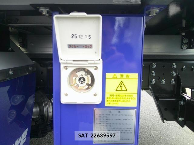 Mitsubishi CANTER 2026-03 7960797-14