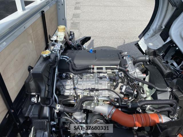 Mitsubishi CANTER 2026-04 7960810-9