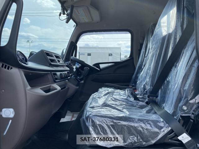 Mitsubishi CANTER 2026-04 7960810-14