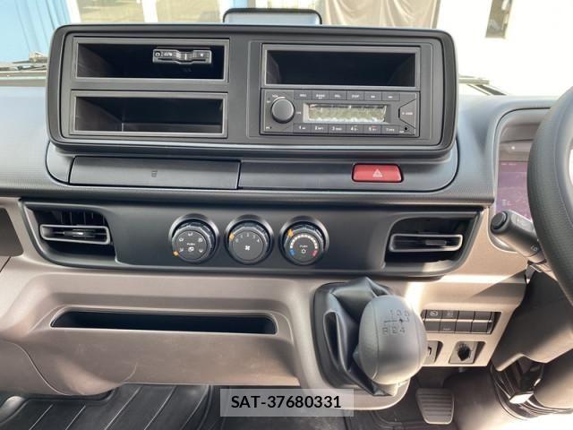 Mitsubishi CANTER 2026-04 7960810-15