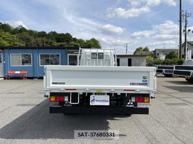 Mitsubishi CANTER 2026-04 7960810-7