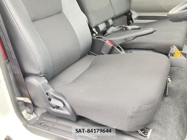 Mitsubishi CANTER 2023-05 7960800-16