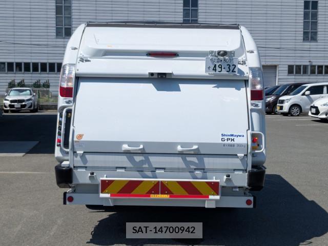 Mitsubishi CANTER 2026-02 7960783-6