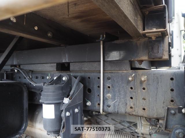 Mitsubishi CANTER 2018-02 7960879-16