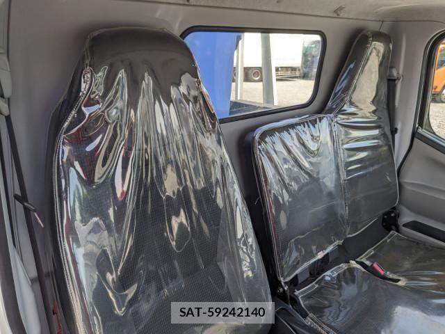 Mitsubishi CANTER 2018-05 7960825-9