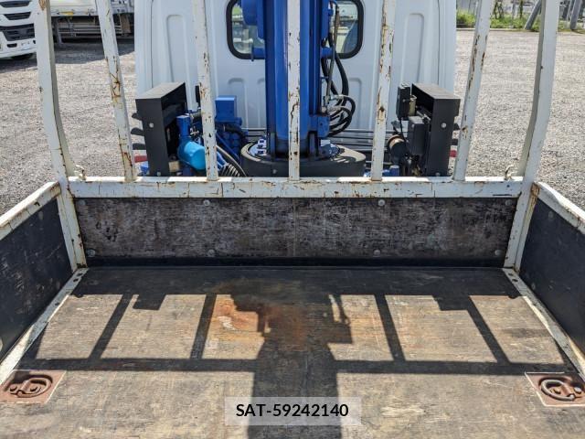 Mitsubishi CANTER 2018-05 7960825-14