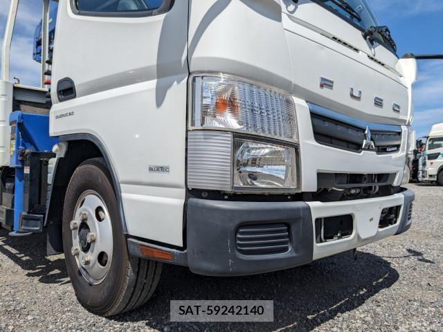 Mitsubishi CANTER 2018-05 7960825-25