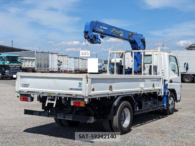Mitsubishi CANTER 2018-05 7960825-3