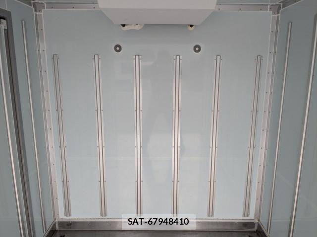 Mitsubishi CANTER 2021-09 7960846-17