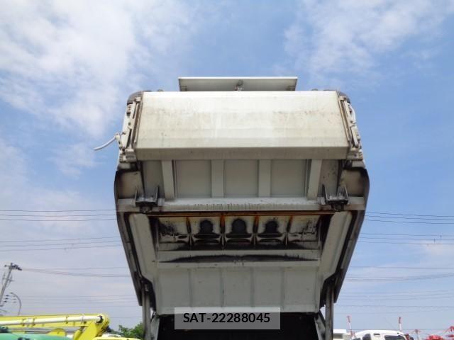 Mitsubishi CANTER 2018-07 7960819-12