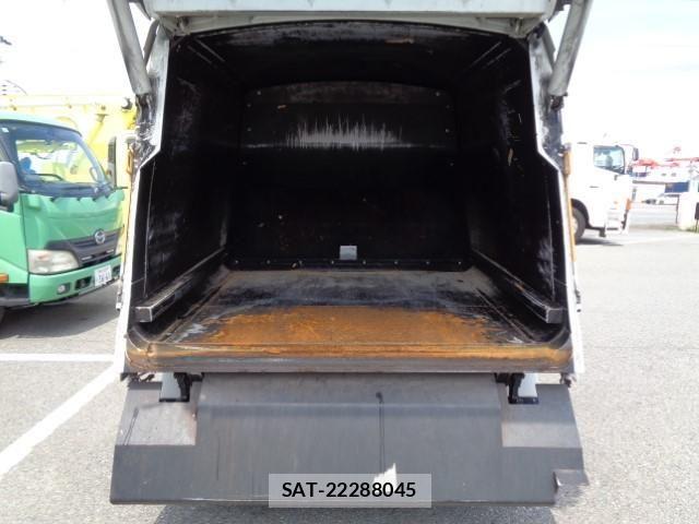 Mitsubishi CANTER 2018-07 7960819-14