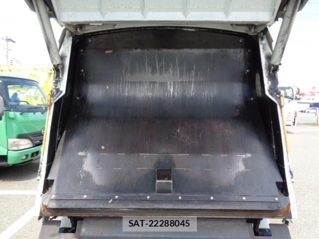 Mitsubishi CANTER 2018-07 7960819-15