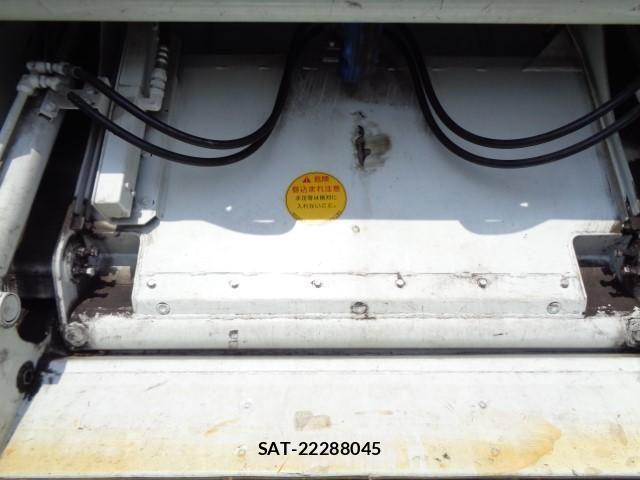 Mitsubishi CANTER 2018-07 7960819-17