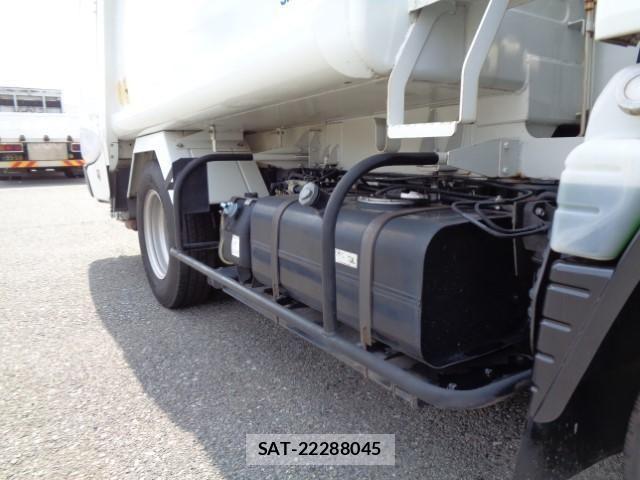 Mitsubishi CANTER 2018-07 7960819-19