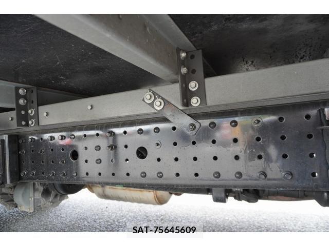 Mitsubishi CANTER 2015-12 7960862-11