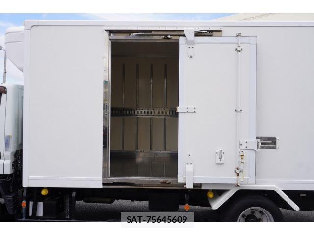 Mitsubishi CANTER 2015-12 7960862-16