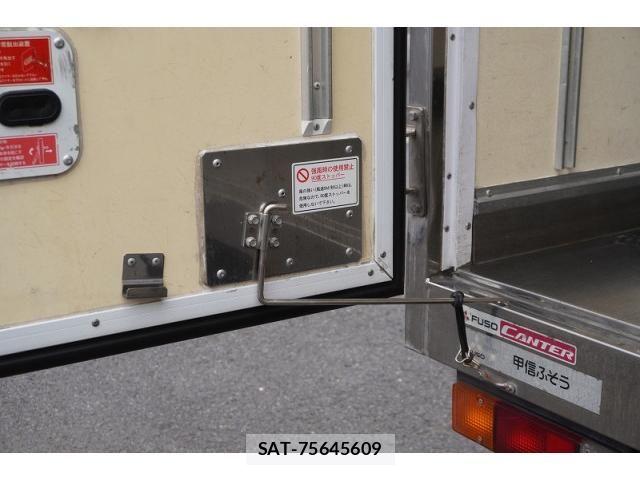 Mitsubishi CANTER 2015-12 7960862-23