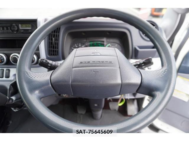 Mitsubishi CANTER 2015-12 7960862-27