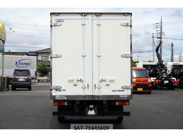 Mitsubishi CANTER 2015-12 7960862-3