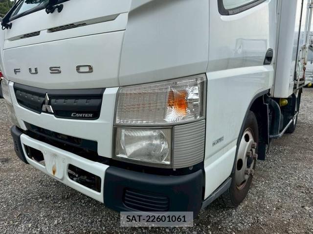 Mitsubishi CANTER 2015-06 7960890-11