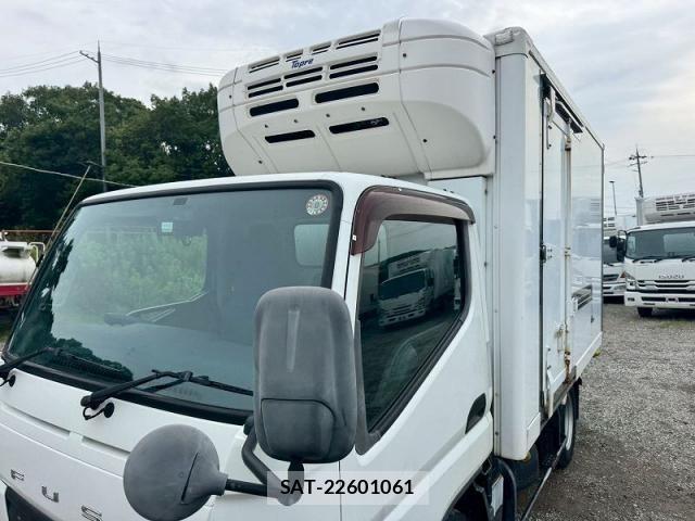 Mitsubishi CANTER 2015-06 7960890-12
