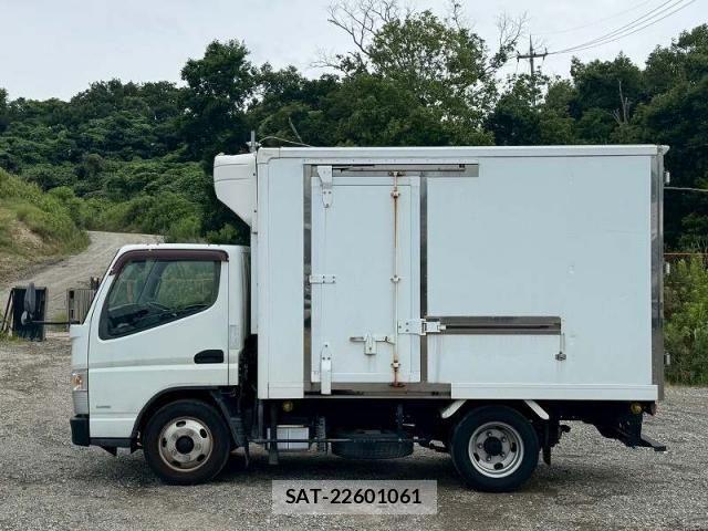 Mitsubishi CANTER 2015-06 7960890-2