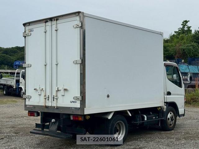 Mitsubishi CANTER 2015-06 7960890-5