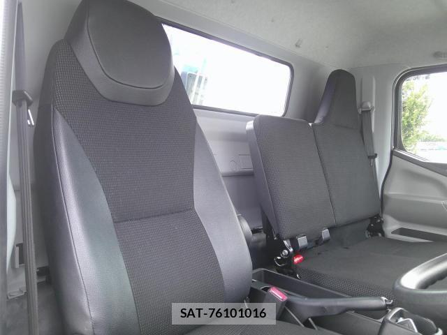 Mitsubishi CANTER 2022-01 7960798-24