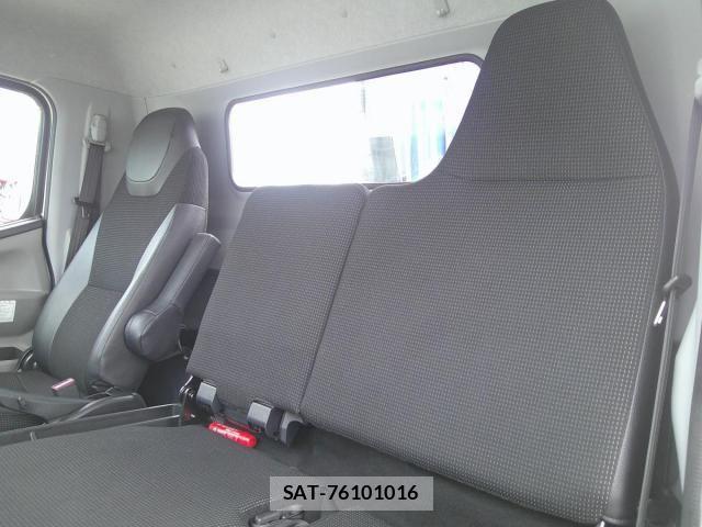Mitsubishi CANTER 2022-01 7960798-25