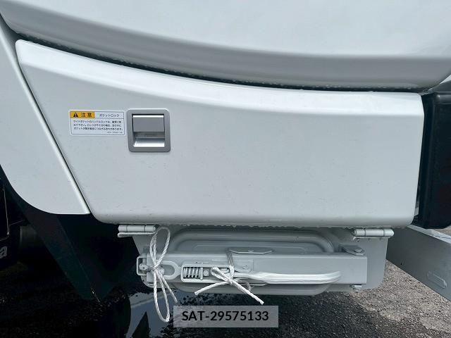 Mitsubishi CANTER 2026-03 7960790-12