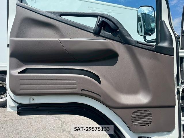 Mitsubishi CANTER 2026-03 7960790-23