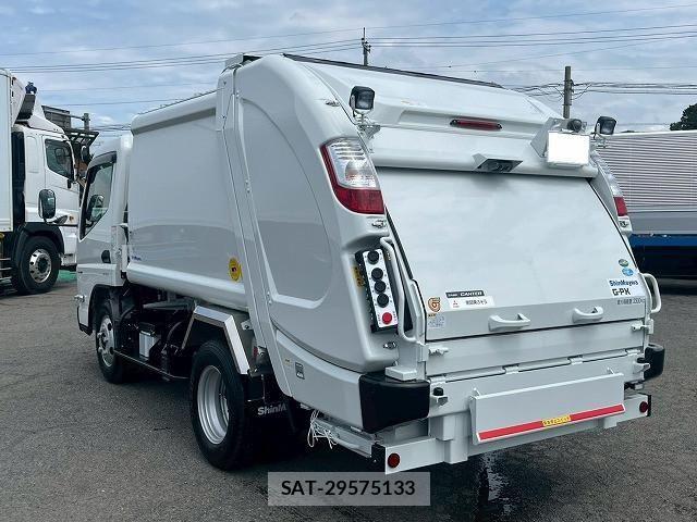 Mitsubishi CANTER 2026-03 7960790-7