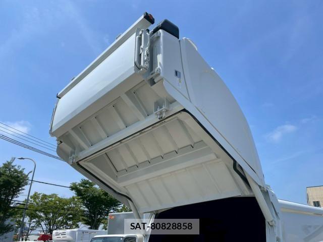 Mitsubishi CANTER 2026-03 7960778-10