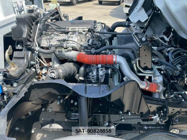 Mitsubishi CANTER 2026-03 7960778-23