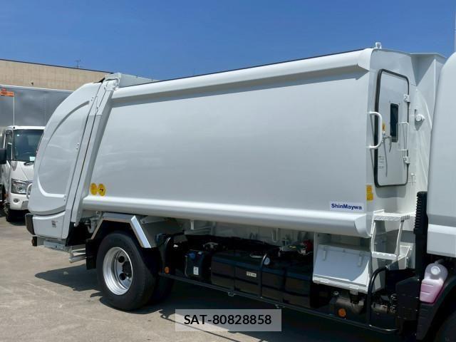 Mitsubishi CANTER 2026-03 7960778-7