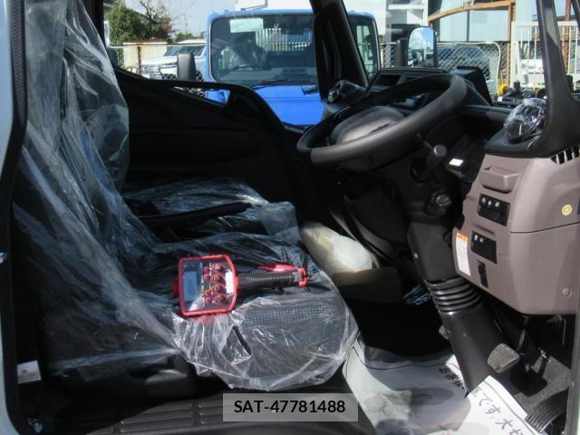 Mitsubishi CANTER 2026-03 7960795-20