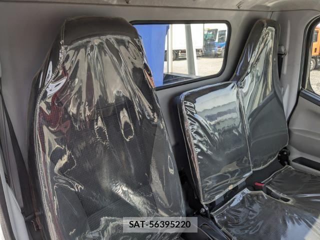 Mitsubishi CANTER 2018-05 7960826-8