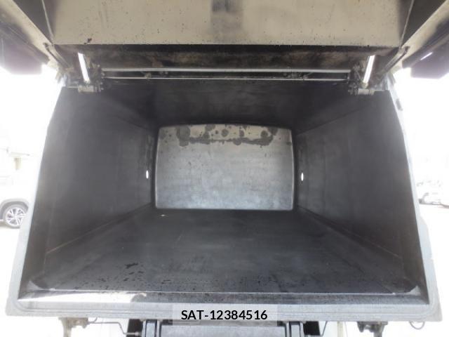 Mitsubishi CANTER 2020-01 7960812-9