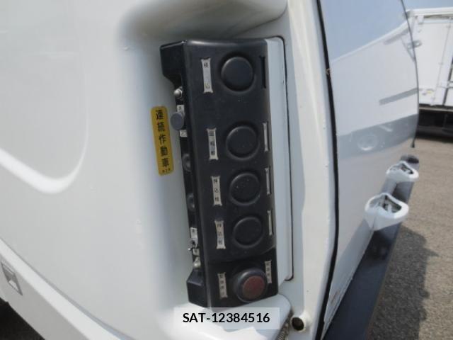 Mitsubishi CANTER 2020-01 7960812-13
